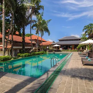 3* Hotel Champlung Sari And